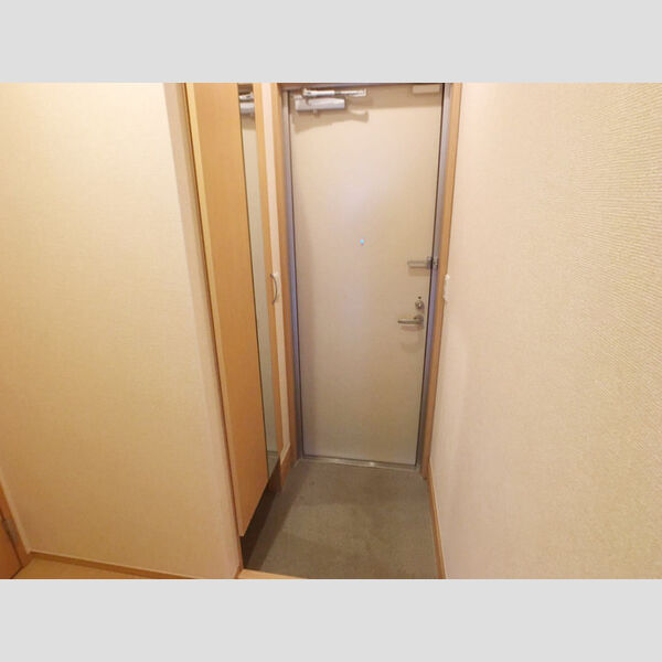 ウエストバード103号室 玄関