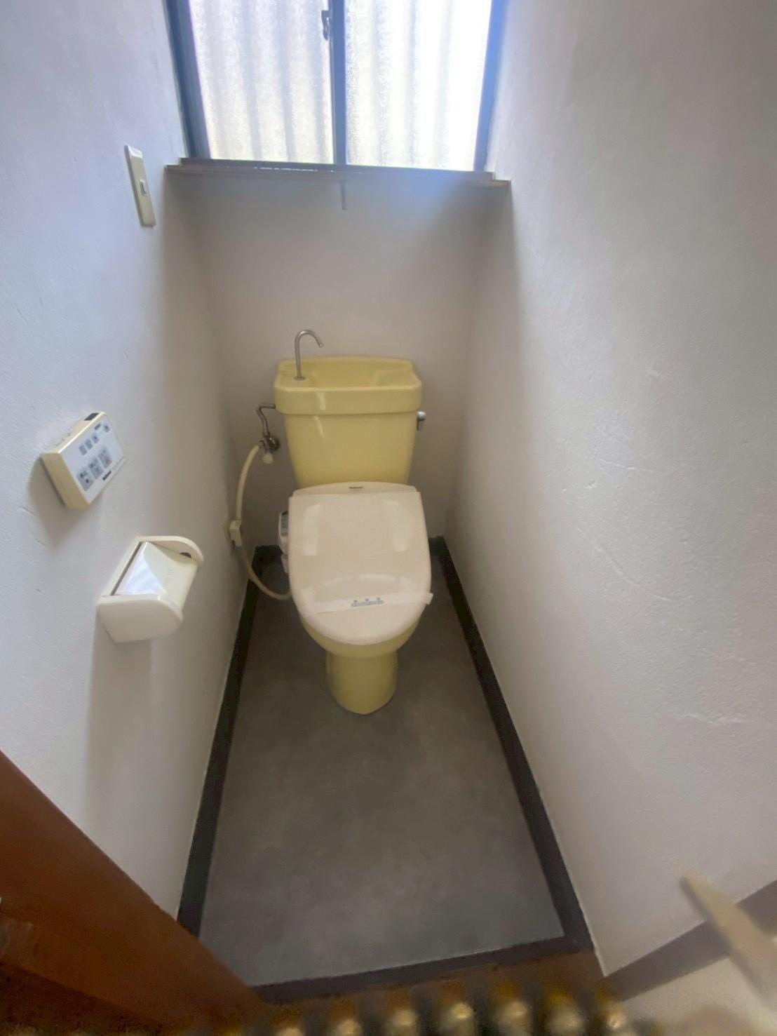 秦野市渋沢戸建 トイレ