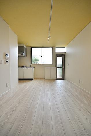 グランエッグス千歳烏山N 居室、リビング