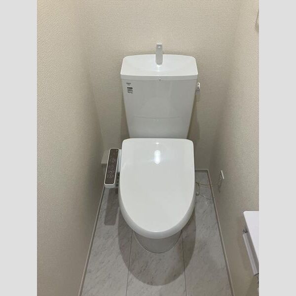 リーブルファイン柏高田2階 トイレ