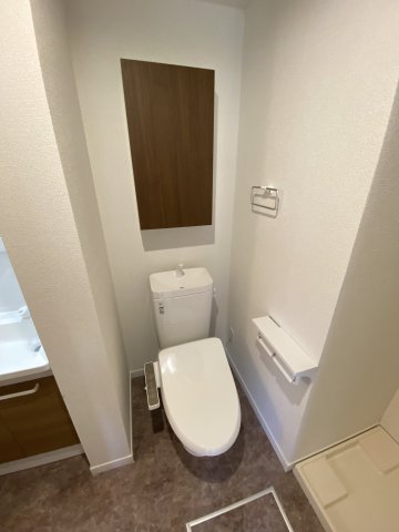 ヴィラベイルーム本厚木101号室 トイレ