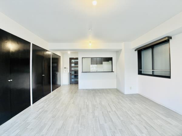 シティハイツ根津3階 リビング