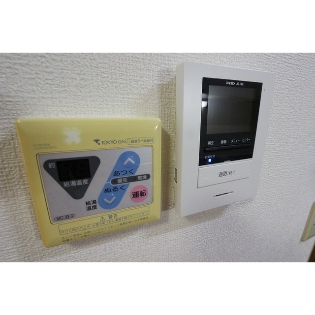パークサイドテラスＡ TVモニター付きインターホン、給湯設備