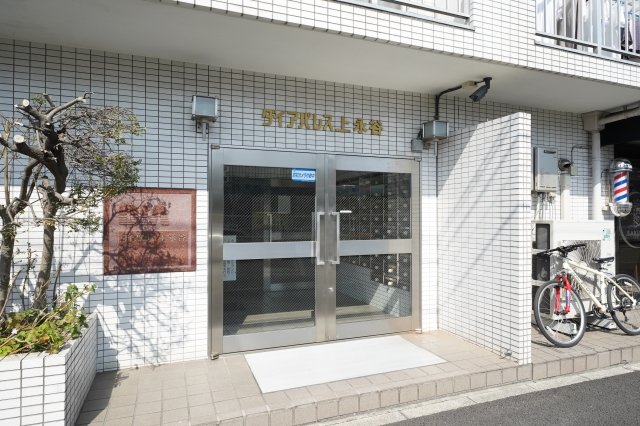 ダイアパレス上永谷6階 エントランス