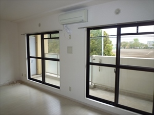 ホワイトヘイヴン0202号室 居室2