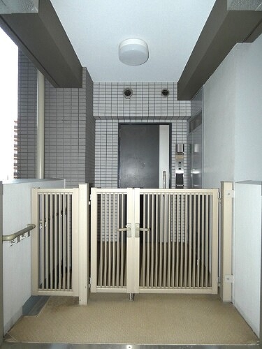 ライオンズステーションプラザ溝の口セントラルアベニュー8階 玄関前