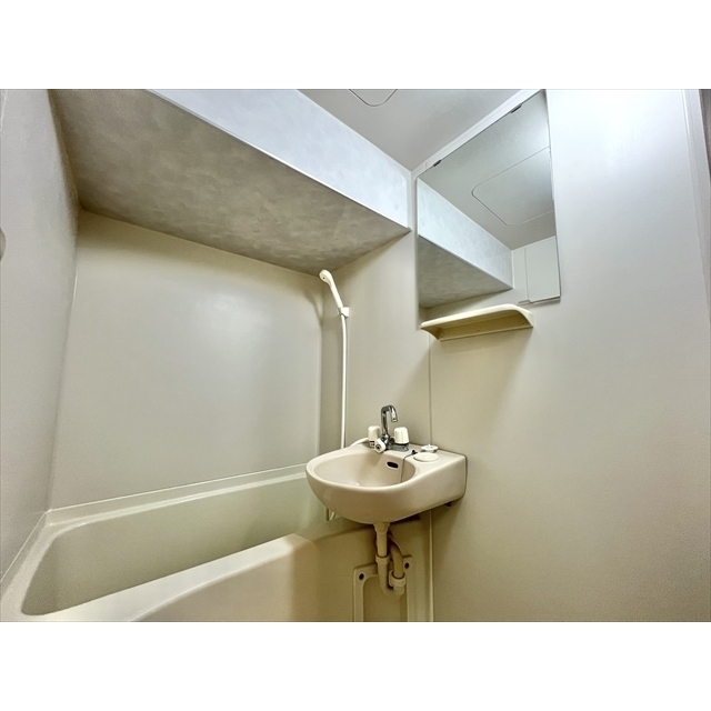 シャトレ明大前 内観