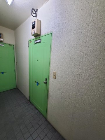 パークデュオ亀有102号室 一階の中部屋になります