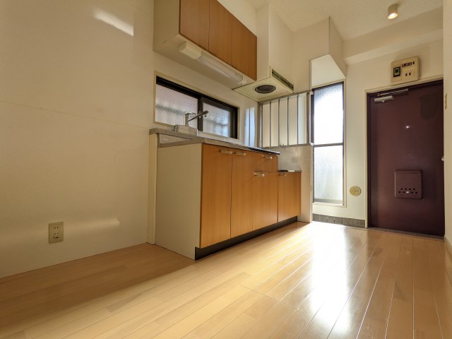 ファインズビル荻窪201号室 リビング