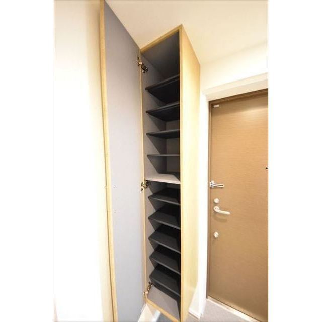 プランドール市川 内観