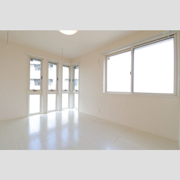 ロイジェントパークス レイクタウン Ⅲ　H201号室 洋室6.6帖