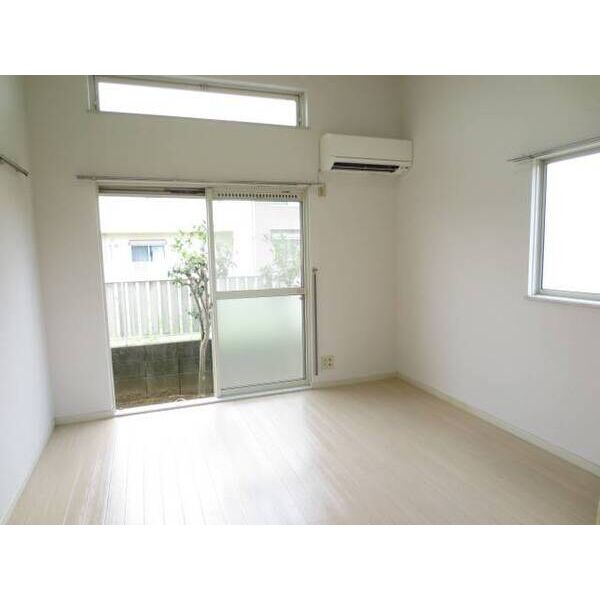 ジュネパレス新松戸第52 リビング