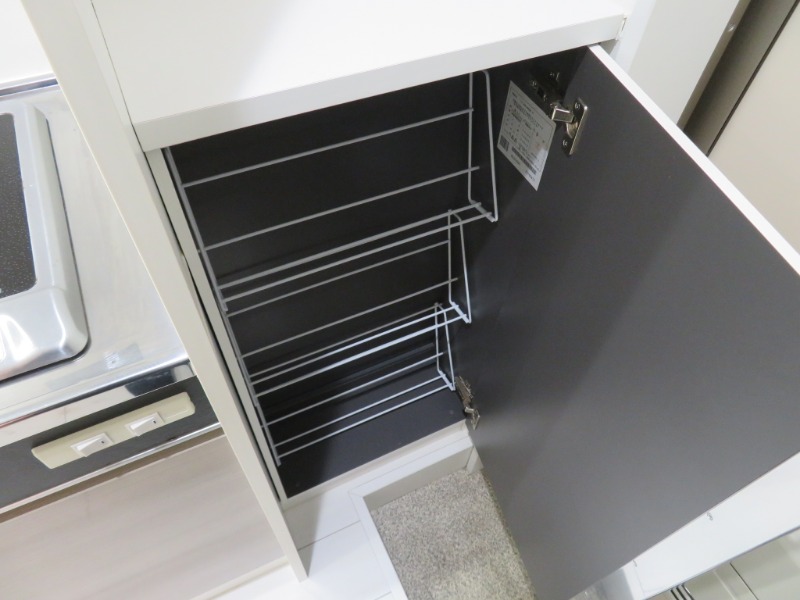 メゾンスーリール弐番館 収納