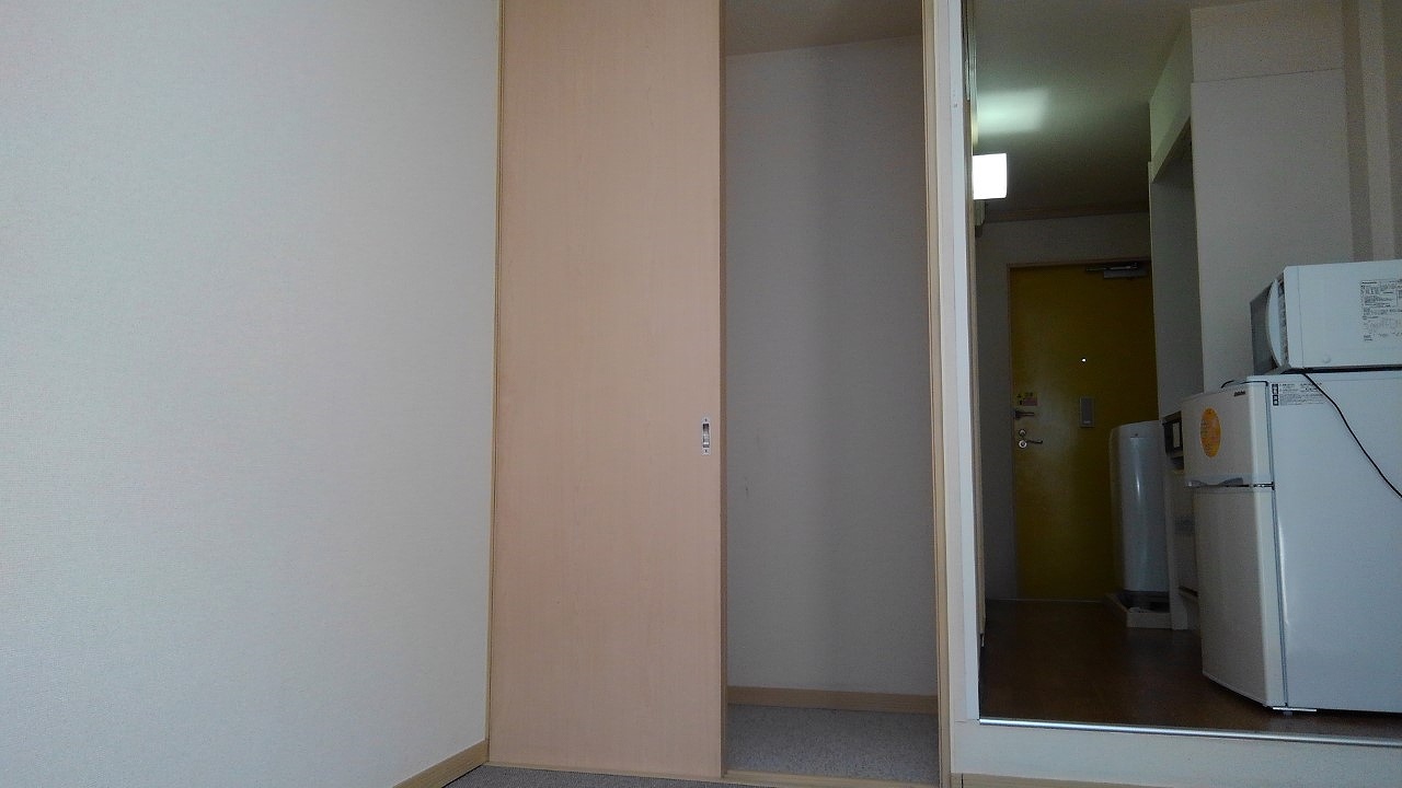 レオパレスティーズハウス 内観