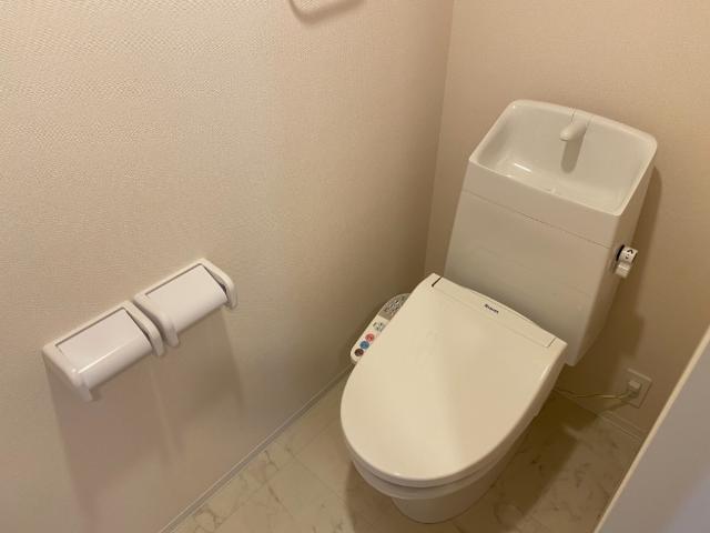 Jour de floraison H（ジュール　ド　フロレゾン　Ｈ） シャワー付トイレ