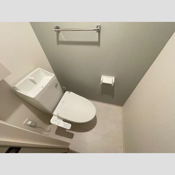 響302号室 温水洗浄暖房便座