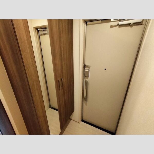 アマービレ成田203号室 玄関
