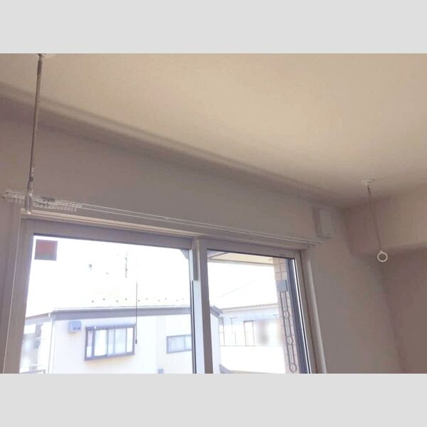 アミ・クール202号室 室内物干し