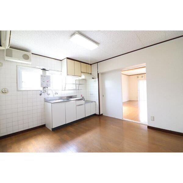 桜ヶ丘ハイム101号室 キッチン