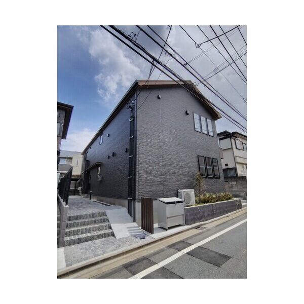 クレール明大前102号室 外観