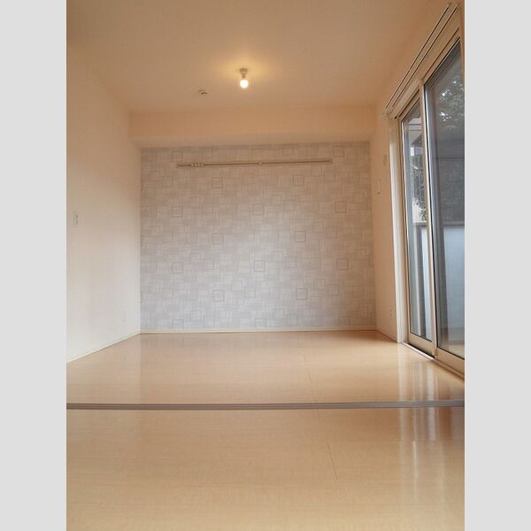 ラ・フォーレ日野台101号室 洋室4帖