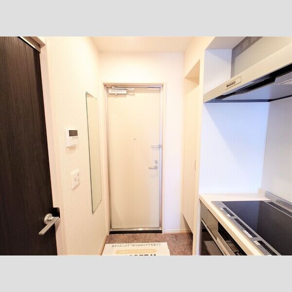 パレス国立303号室 玄関