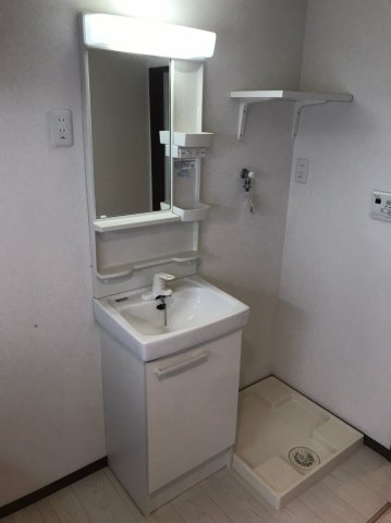ベイルーム弘明寺Ⅰ104号室 洗面