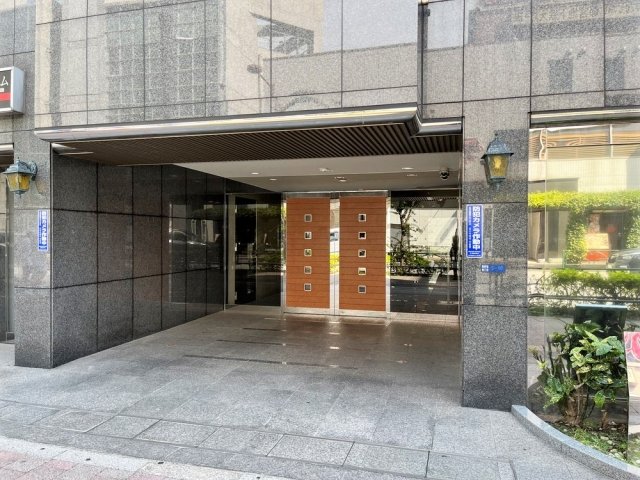 パレステュディオ新宿パークサイド12階 エントランス