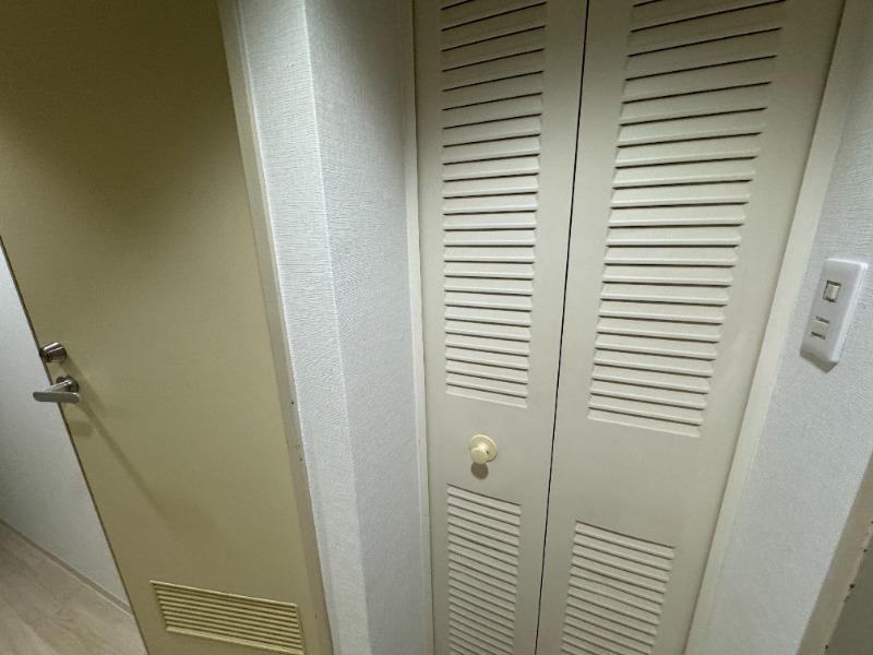 ヴィラリッツ鶴見中央 下足入れ