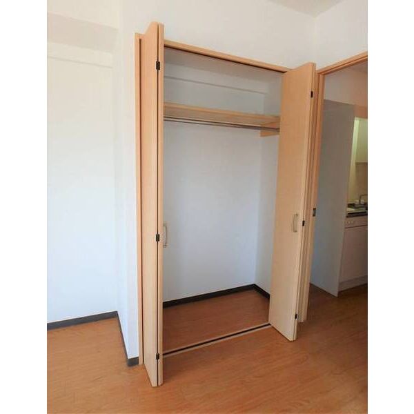 レスポワール・多摩川0206号室 収納