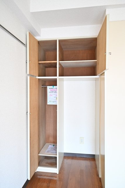 スカイコート横浜山手 クローゼット