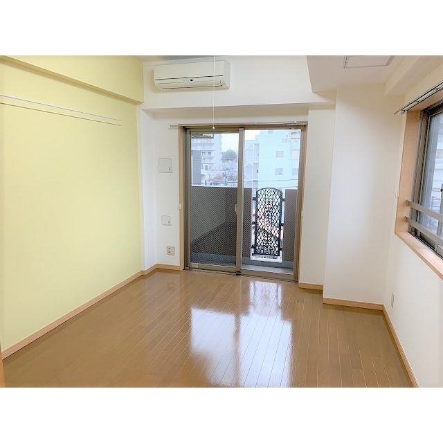 ニューシティアパートメンツ久が原0507号室 リビング