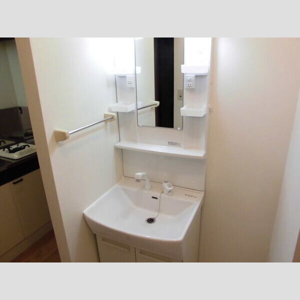 リヴェール105号室 洗髪洗面化粧台