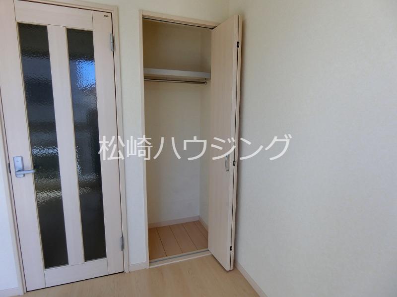 コンフォート新井 収納