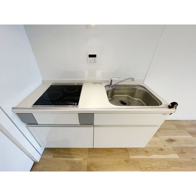 グランパセオ代々木上原0104号室 内観