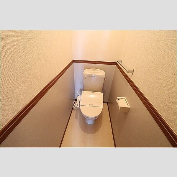 ルヴァン コート　壱番館102号室 温水洗浄暖房便座