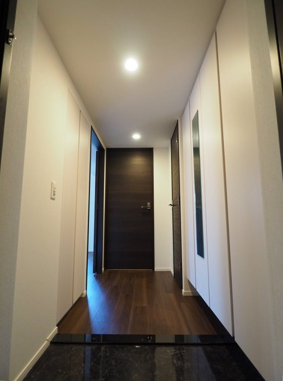 レジディア西小山3階 玄関