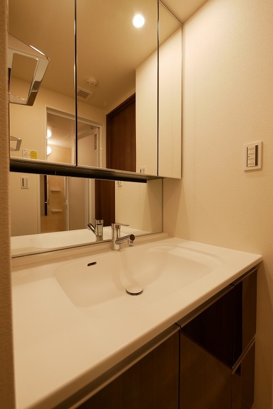 南千住レジデンス1階 内観