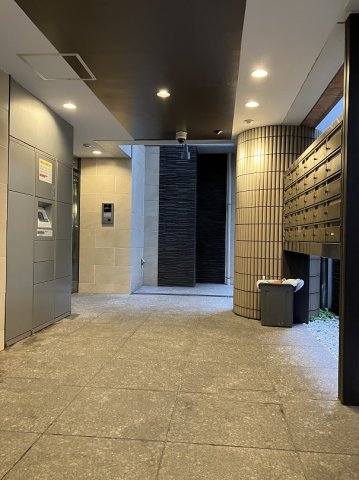 プライムアーバン新宿落合 エントランス