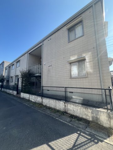 プリュニエラバン 外観