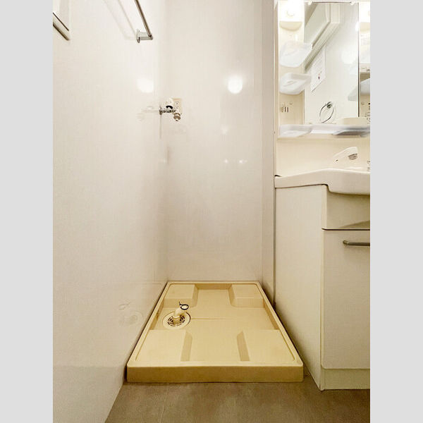 ロイヤルヒルズ武蔵浦和　B201号室 同建物別部屋の参考画像