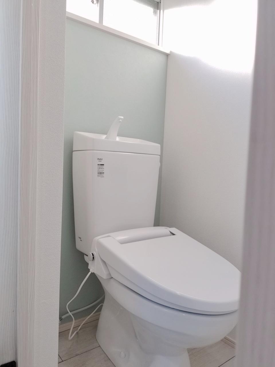 tronco祖師谷201号室 ミントグリーンの壁紙に嬉しい窓付き