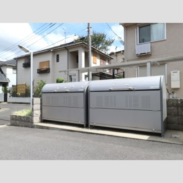 ラ・フルール　A 敷地内ごみ置場