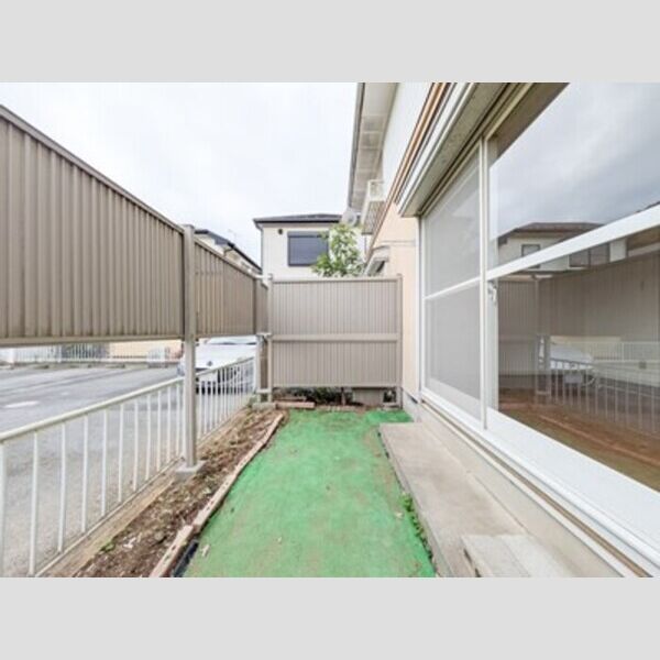 中嶋メゾネット02号室 テラス