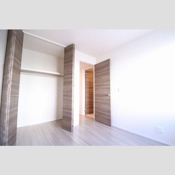 シャルマンドミール桜が岡　A102号室 洋室4.6帖