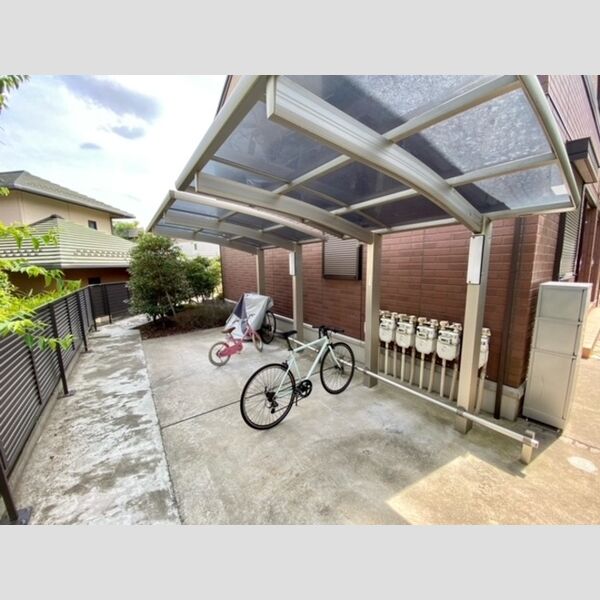 Reveur Constellation　Ⅰ番館 駐輪場