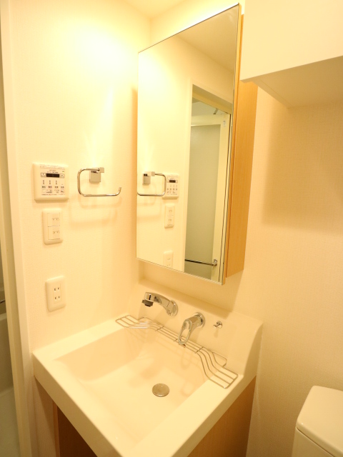 プラウドフラット富士見台703号室 内装カラーは部屋によって異なりますので現地にて確認下さい。※参考写真