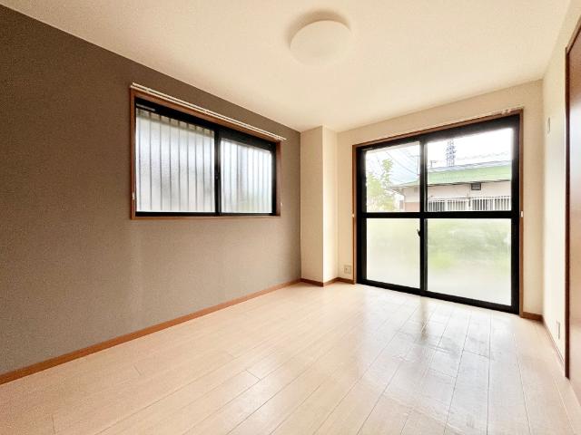 インマヌエル101号室 洋室