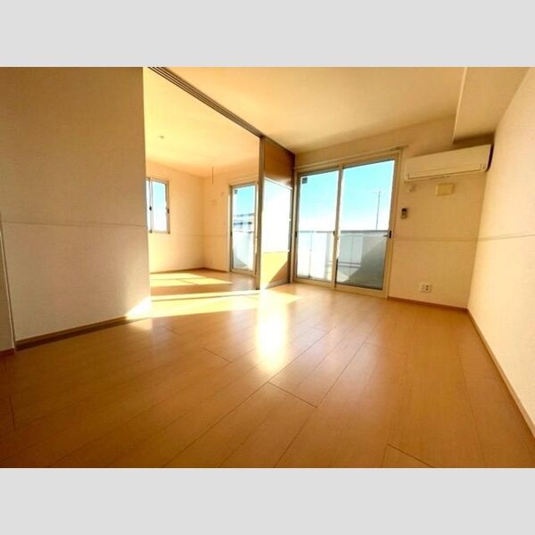 ルーチェ201号室 リビング