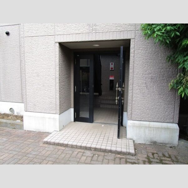 リヴィエール エントランス